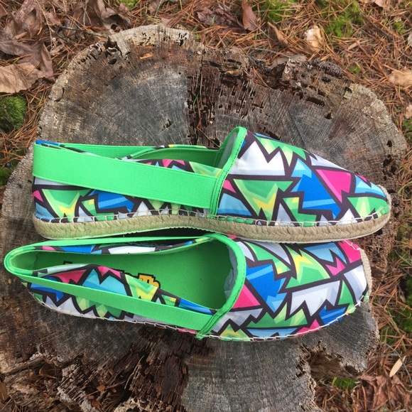 Loudmouth Slip On Espadrilles Loafers Retro Style Geometric Bright Green - Picture 2 of 8
